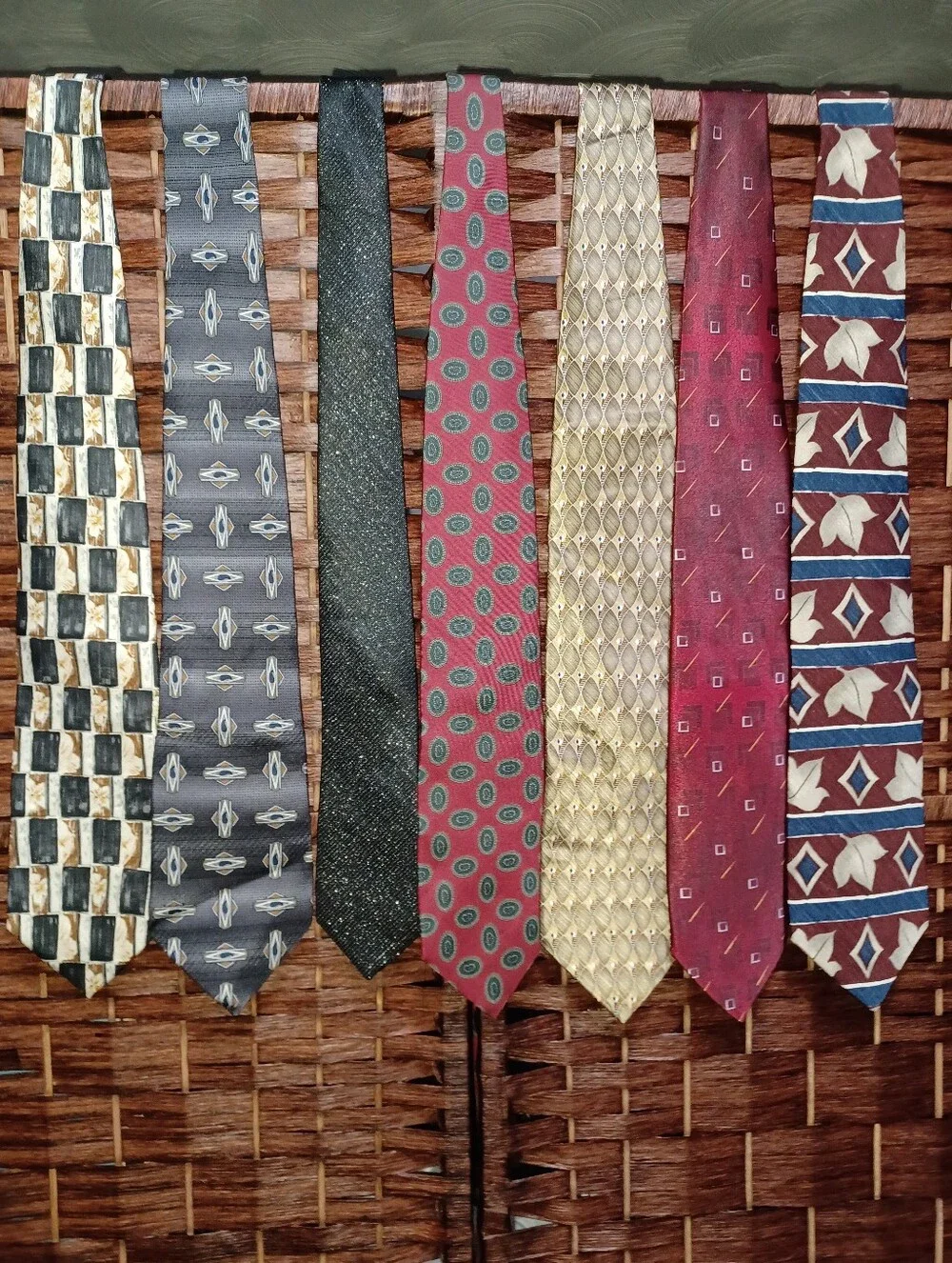 7 Tie Collection